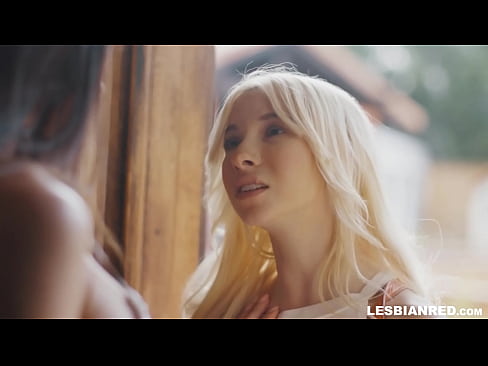 ❤️ Cô gái về nhà một vài tháng sau đó và ăn sạch âm hộ của mẹ kế ️ Sex video tại chúng tôi ❌️❤