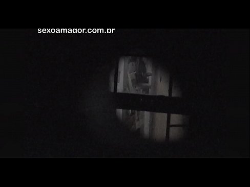 ❤️ Blondie được bí mật quay video bởi một voyeur hàng xóm ẩn sau những viên gạch rỗng ️  Sex video  tại chúng tôi  ❌️❤